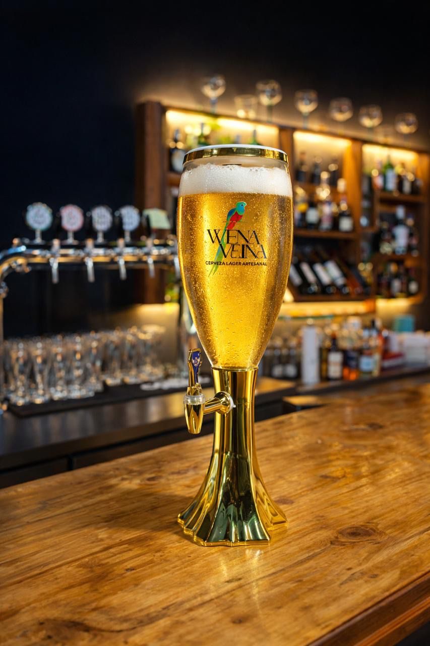 Cerveza Wena Vaina recién servida
